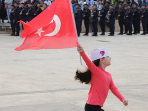 29 Ekim'e Rize'de Coşkulu Kutlama
