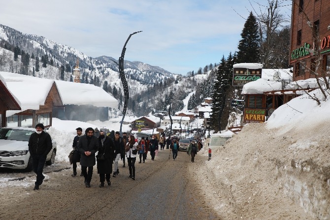 14. Ayder Kar Festivali renkli görüntülerle başladı galerisi resim 7