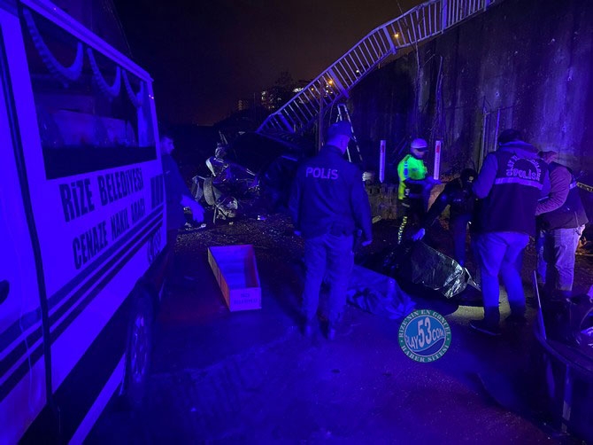 Rize'de Trafik Kazası 2 ölü, 3 Yaralı galerisi resim 4