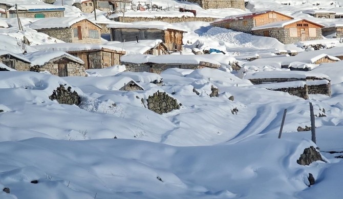Rize'nin yüksek kesimlerine kar yağdı galerisi resim 11