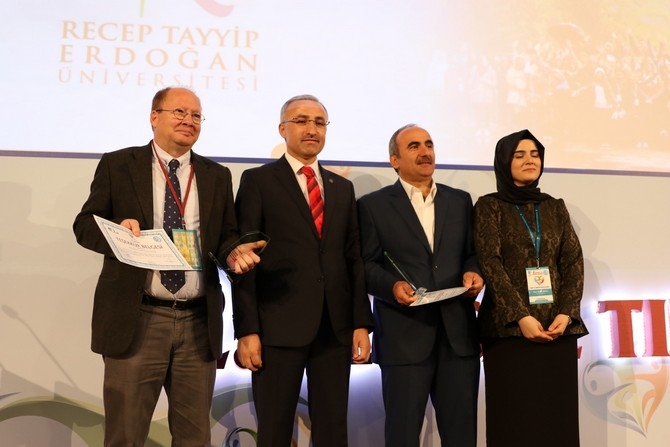 RTEÜ’de 2. Ulusal Tıp Öğrenci Kongresi Düzenlendi galerisi resim 5