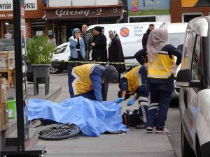 11’inci Kattan Düşen Kadın Öldü, Komşuları Şoka Girdi