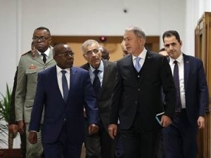 Bakan Akar, Kongo Demokratik Cumhuriyeti Milli Savunma Bakanı Kurhenga İle Görüştü