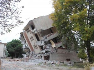 Sinop’ta Yıkılan Eski 112 Binası, Sağlığa Lojistik Hizmet Verecek