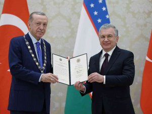 Cumhurbaşkanı Erdoğan’a Özbekistan’da Yüksek Düzeyli İ̇mam Buhari Nişanı