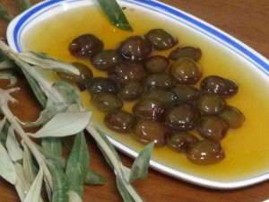 Zeytinin En Tatlı Hali: Zeytin Reçeli