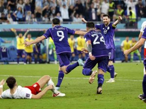 Arjantin Ve Polonya, Dünya Kupası’nda Son 16’ya Kaldı