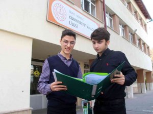 İ̇ki Lise Öğrencisi Türkiye’de Bir İlki Başardı