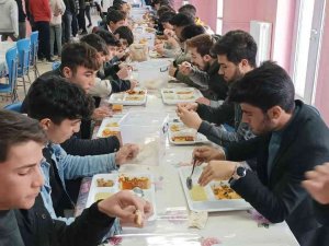 Saray’da 327 Öğrenciye Öğle Yemeği Hizmeti