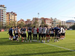 Alanyaspor, Süper Lig Hazırlıklarını Sürdürüyor
