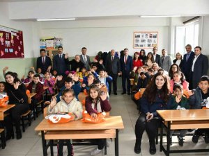 Çorlu’da Okulun Yenilenen Konferans Salonu Açıldı