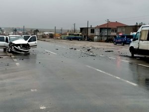 Edirne’de Zincirleme Kaza: 2 Yaralı
