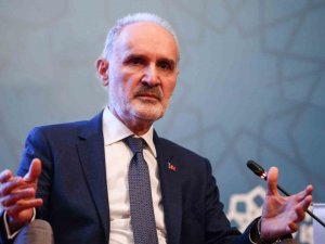 İ̇to İlk Aşamada Acil İhtiyaç Malzemelerinden Oluşan 25 Tırı Bölgeye Gönderiyor