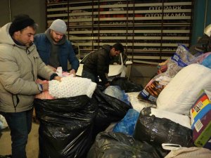 Serdivan Belediyesinden Deprem Bölgesine Yardım
