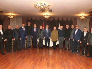 Kocaeli’den 12 Belediye Başkanı Deprem Bölgelerinde Görevlendirildi