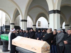 Başkan Erbaş, Depremde Hayatlarını Kaybeden Bazı Vatandaşların Cenaze Namazlarını Kıldırdı