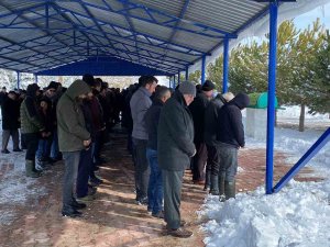 Depremde Hayatını Kaybeden Genç Öğretmen Aksaray’da Toprağa Verildi