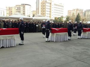 Sur Şehitleri İçin Tören