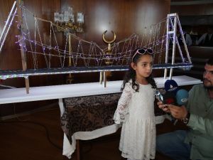 Başkan Topbaş, Hakkarili Yağmur’u Galata Kulesi’nde Ağırladı