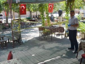 Çay Bahçesinde Cinayet