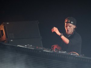 Ünlü Dj Ölü Bulundu
