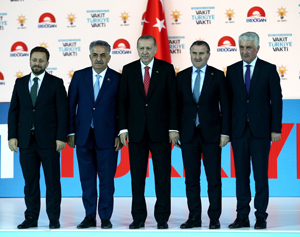 Erdoğan, metal yorgunluk yaşayan AK Parti yöneticilerini değiştirecek Erdoğan, metal yorgunluk yaşayan AK Parti yöneticilerini değiştirecek