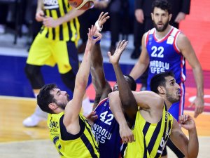 Tahincioğlu Basketbol Süper Ligi: Fenerbahçe Beko: 57 - Anadolu Efes: 74