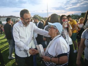 Bakan Kasapoğlu, Altındağ’da Yaz Akşamı Şenlikleri’ne Katıldı