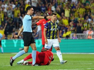 Emre Belözoğlu Bin 542 Gün Sonra Yeniden Fenerbahçe Formasıyla