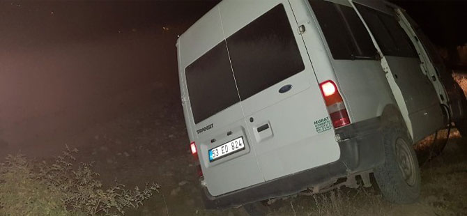 Uygulamadan Kaçan Minibüs Şarampole Uçtu