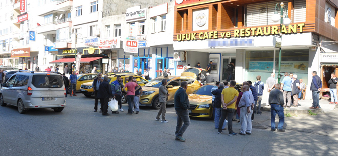 İstediği Kredi Verilmeyince Silahına Sarıldı