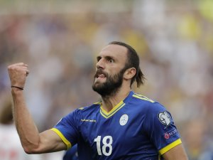 Vedat Muriqi Sakatlığı Sebebiyle Kadrodan Çıkarıldı