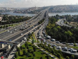 Haliç’te Trafik Yoğunluğu Havadan Görüntülendi