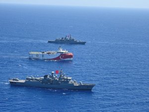 Türk Deniz Kuvvetleri, Oruç Reis’e Refakati Sürdürüyor