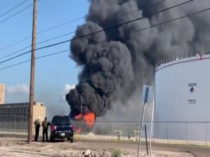 Teksas’ta Boru Hattında Patlama: 6 Yaralı, 4 Kayıp