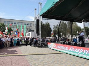 Lukaşenko, Grev Kararı Alan Fabrikaların Kapatılmasını Emretti