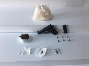 Tuzla’da Uyuşturucu Operasyonu: 2 Şüpheli Tutuklandı