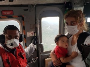 Sahil Güvenlik Helikopteri Yunus Bebek İçin Havalandı