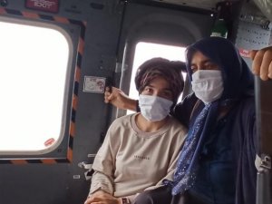 Giresun’da Sel Bölgesindeki Diyaliz Hastası Kadının İmdadına Sahil Güvenlik Helikopteri Yetişti