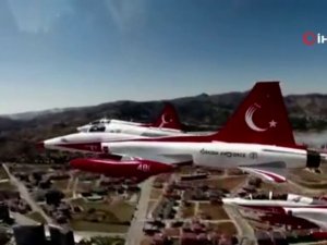 Türk Yıldızları Afyonkarahisar’da 30 Ağustos İçin Havalandı