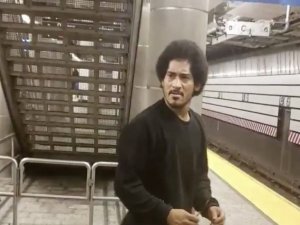 New York’ta Metroda Tecavüz Girişimi