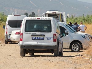 İzmir’de Şüpheli Ölüm: Aracının Yanında Ölü Bulundu
