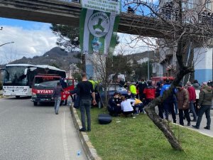Giresun’da Trafik Kazası: 1 Ölü, 4 Yaralı