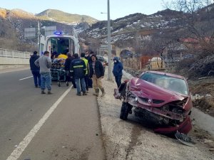 Gümüşhane’de Trafik Kazası: 2 Yaralı
