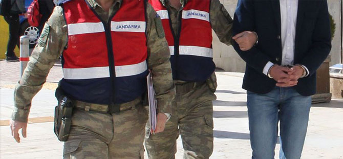 Rize'de uyuşturucu hapları araç değiştirerek şehre sokmaya çalışan kişi yakalandı