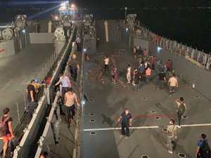 Milli Savunma Bakanlığı:deniz Kuvvetleri Komutanlığımıza Ait Çıkarma Gemilerimizle Tahliye Başladı