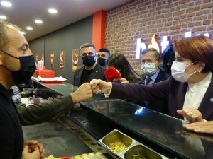 İ̇yi̇ Parti Genel Başkanı Akşener, Ardahan’da Esnafı Ziyaret Etti