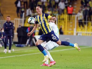 Süper Lig: Fenerbahçe: 1 - Gzt Giresunspor: 0 (İ̇lk Yarı)