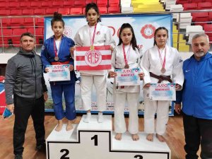 Antalyaspor Judo Takımı’ndan 5 Madalya