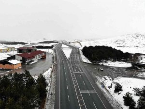 Erzincan’ın Yüksek Kesimlerinde Kar Yağışı